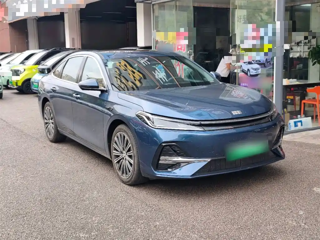 Geely Galaxy Galaxy A7 2025 EM-i фото 4