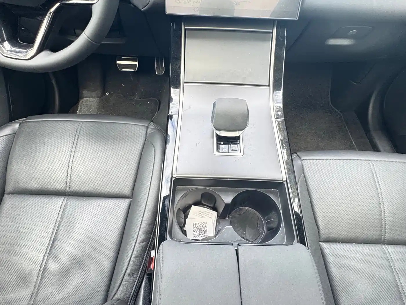 Land Rover Range Rover Velar 2024 Dynamic SE фото 10