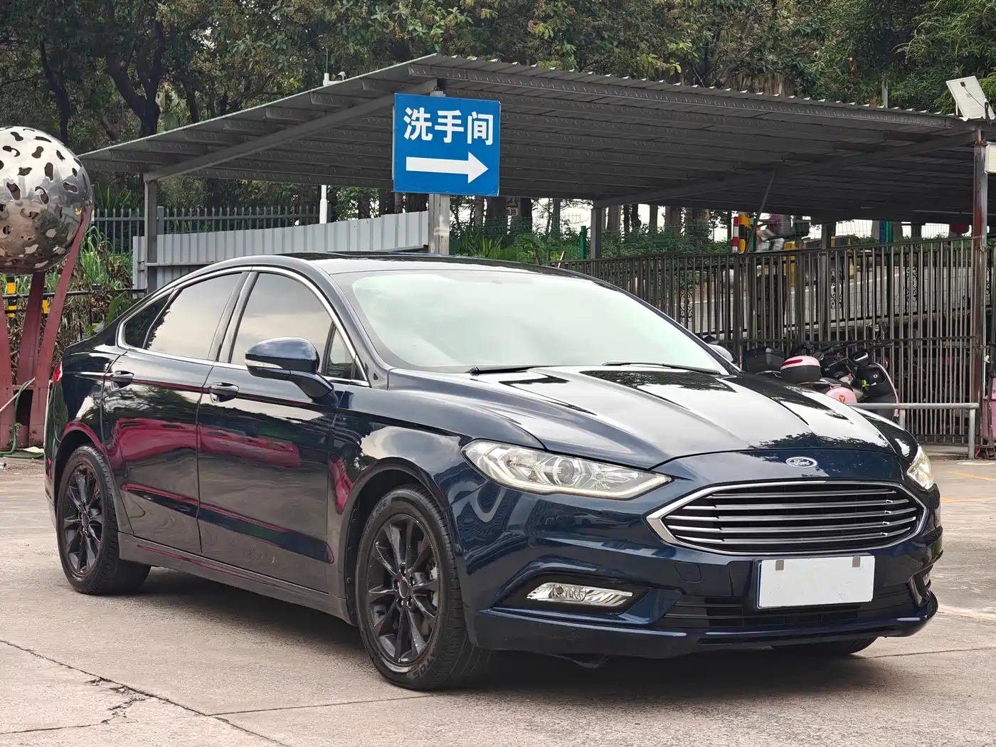 FORD MONDEO