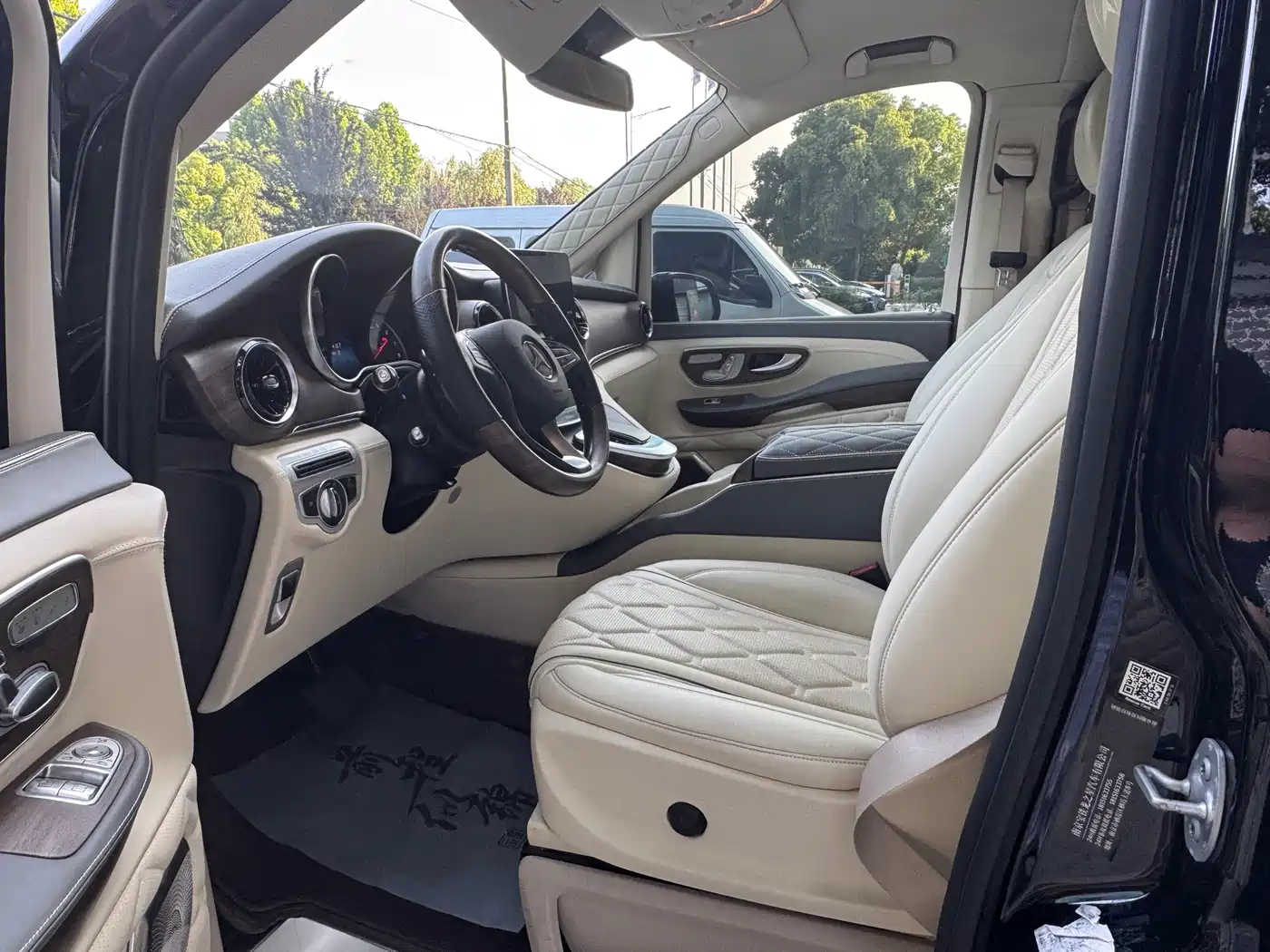 Mercedes-Benz V-Class 2021 V 260 Pilot Edition фото 5