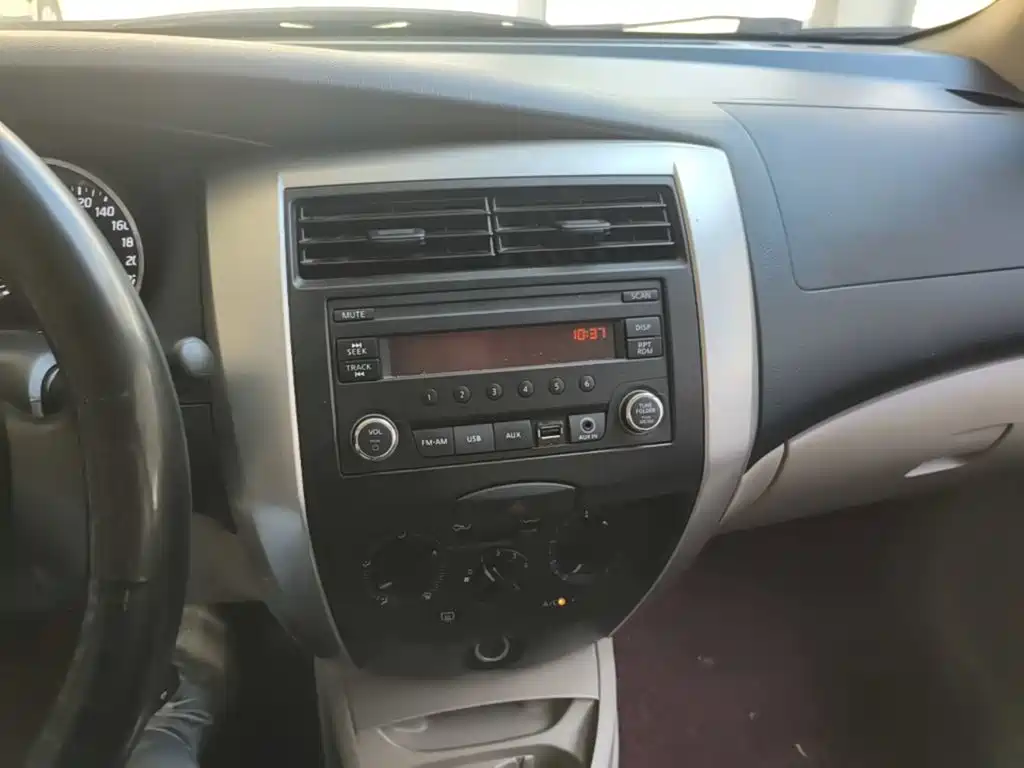 Nissan Livina 2018 2015 1.6XE CVT Comfort Edition