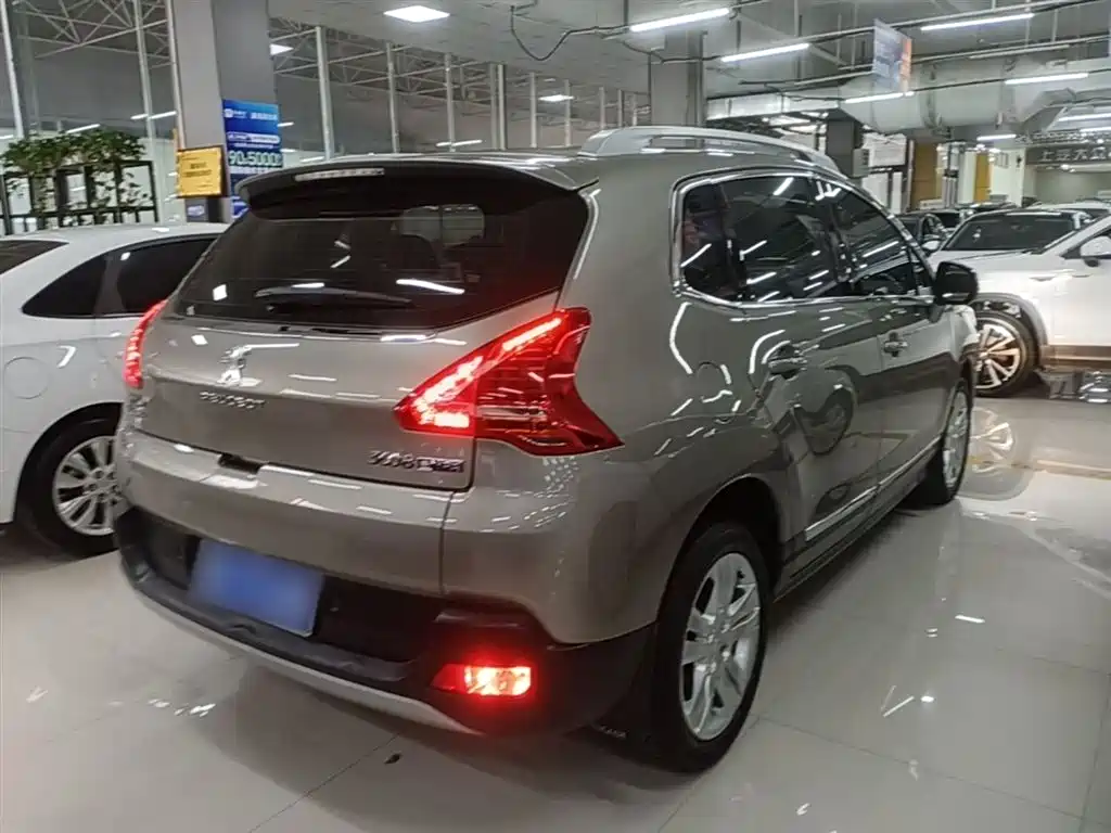 Peugeot 3008 2015 1.6THP Automatic Classic Edition фото 7