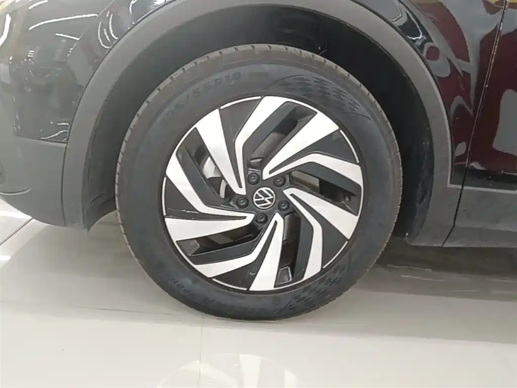 Volkswagen Tiguan L 2024 Outstanding 300TSI Auto 2WD Dragon Soaring Edition фото 23