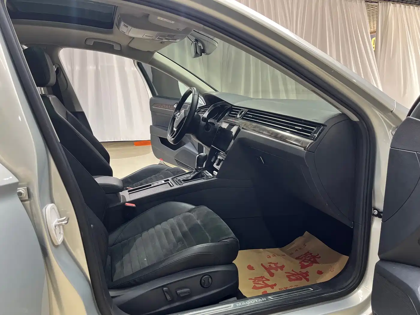 Volkswagen Magotan 2018 380TSI DSG Luxury фото 12