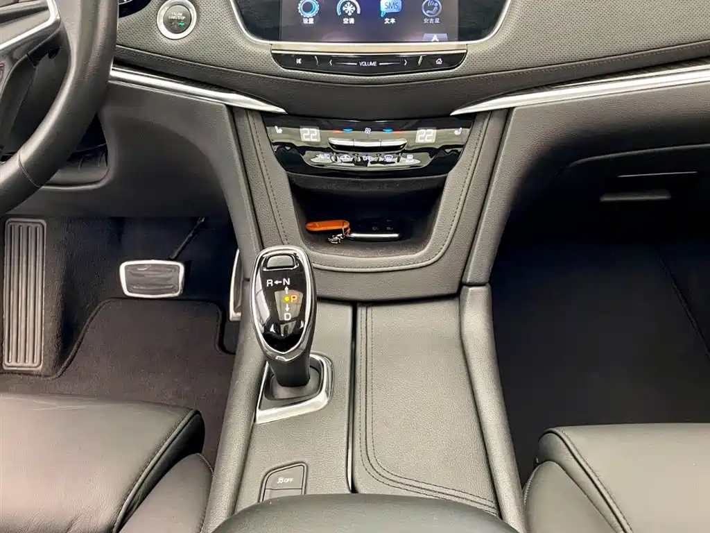 Cadillac XT5 2016 28T AWD Luxury Model фото 9