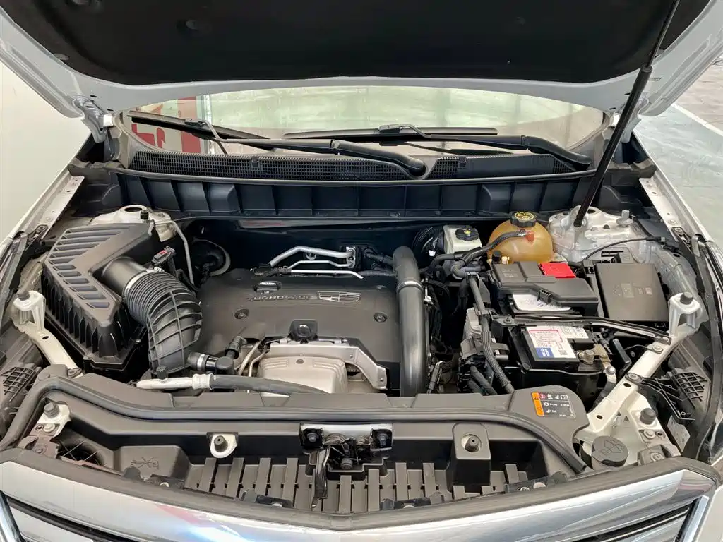 Cadillac XT5 2016 28T AWD Luxury Model фото 21
