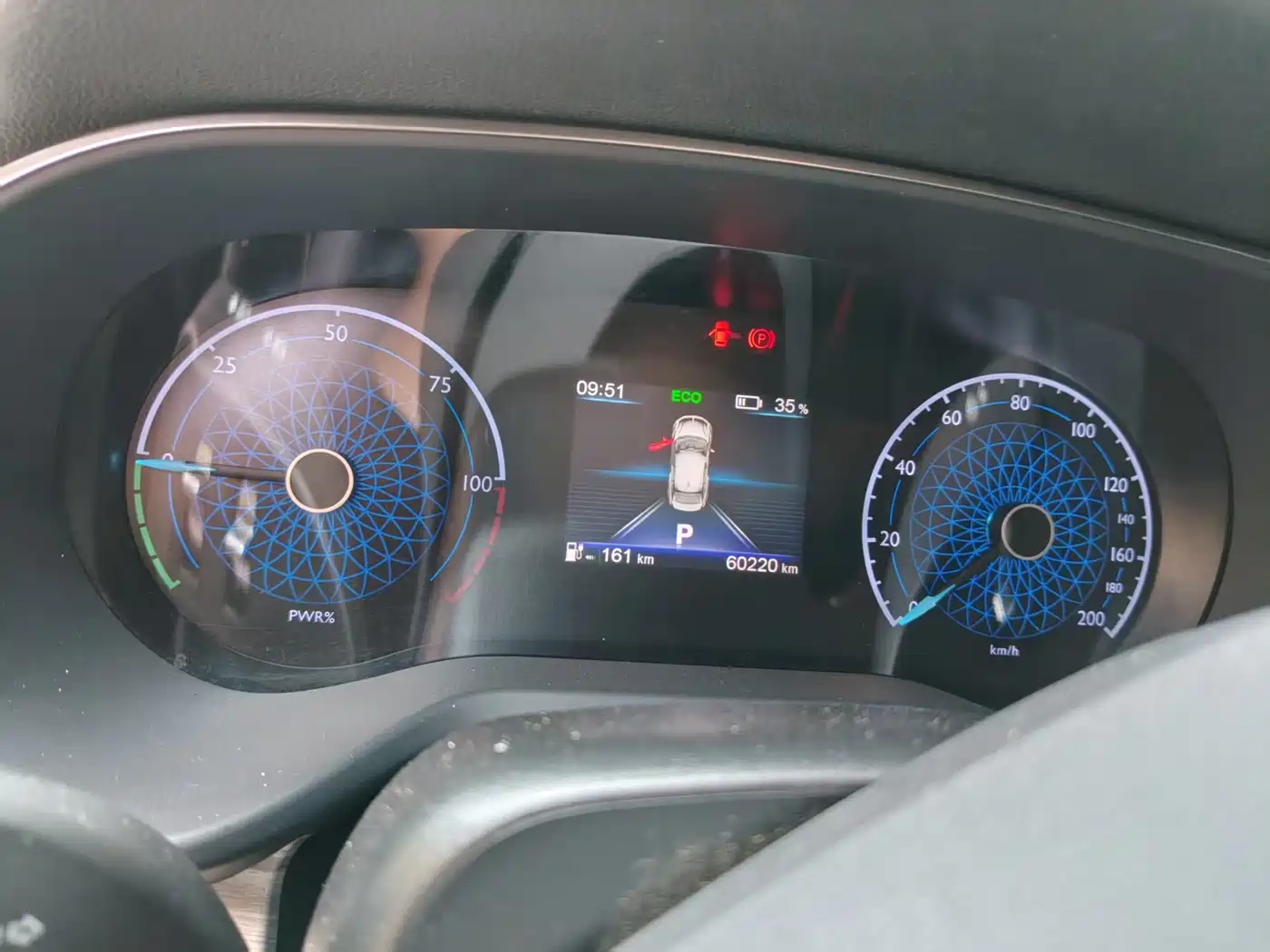 Hongqi E-QM5 2023 560km PLUS фото 6