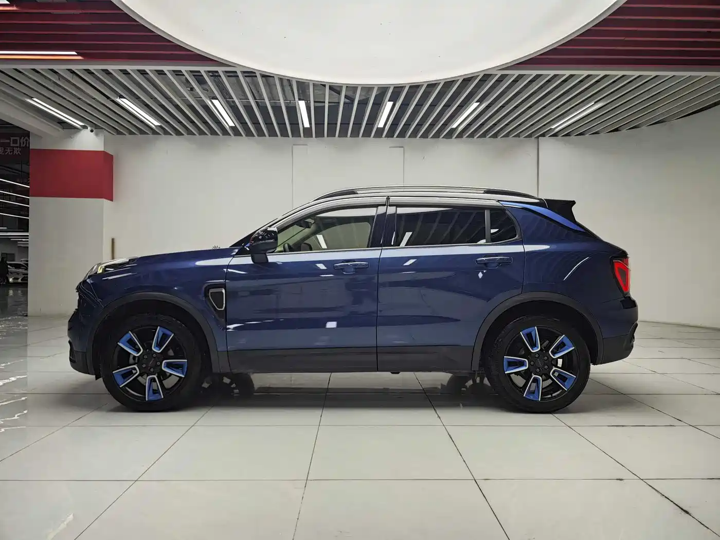 Lynk & Co 01 2017 2.0T 2WD Pro Version фото 2