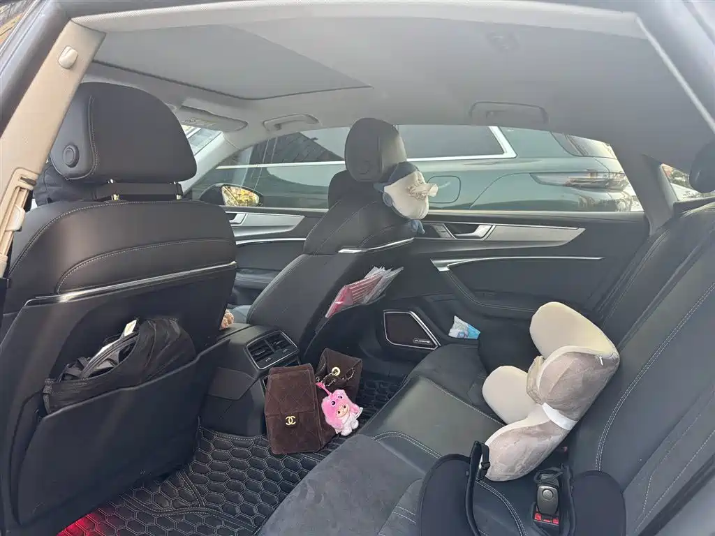 Audi A7L 2024 45 TFSI Luxury фото 6