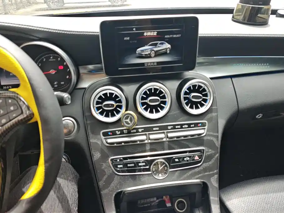 Mercedes-Benz C-Class 2015 Facelift C 200 L Sport фото 13