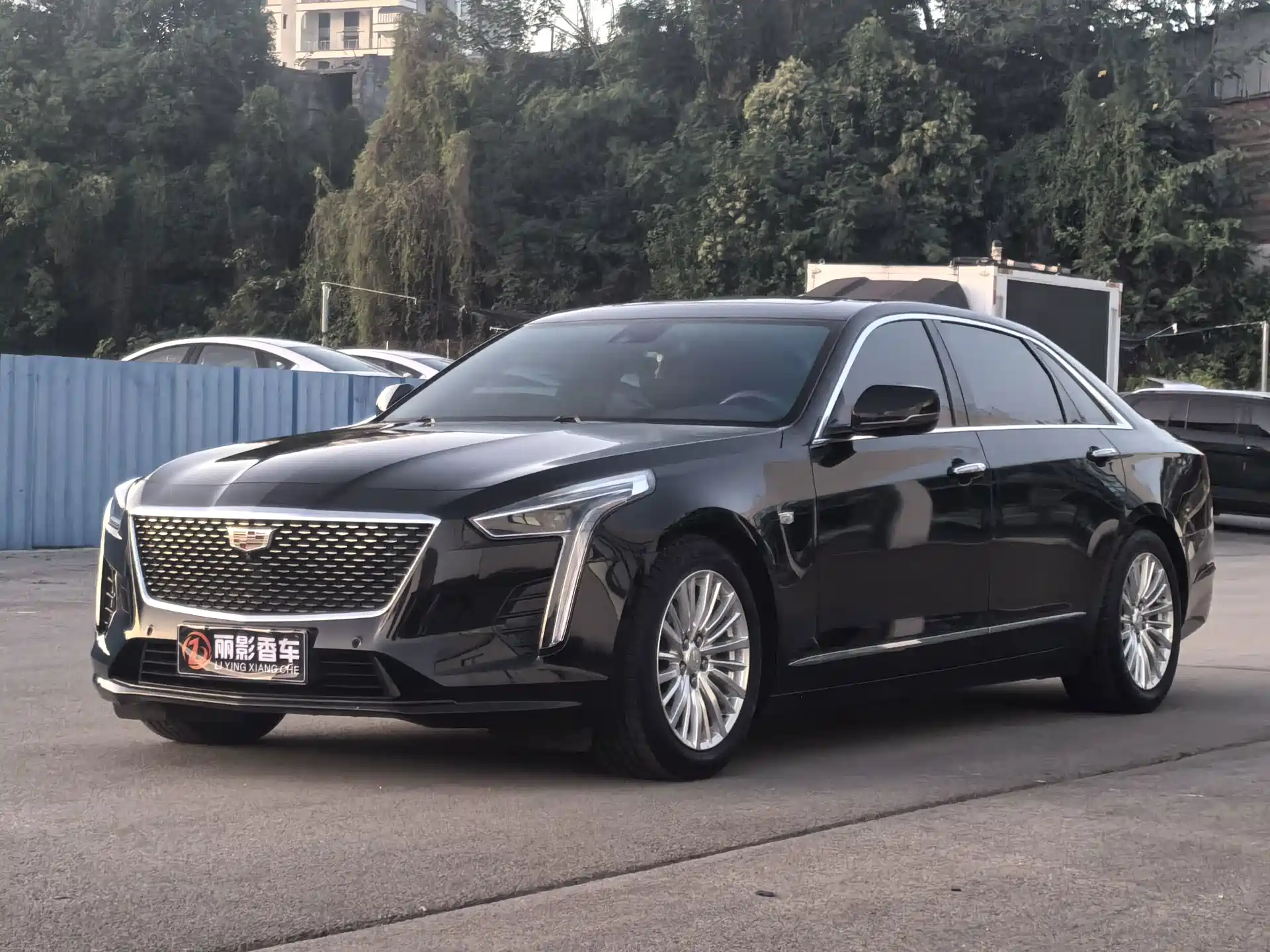 Фото 1 - Cadillac CT6