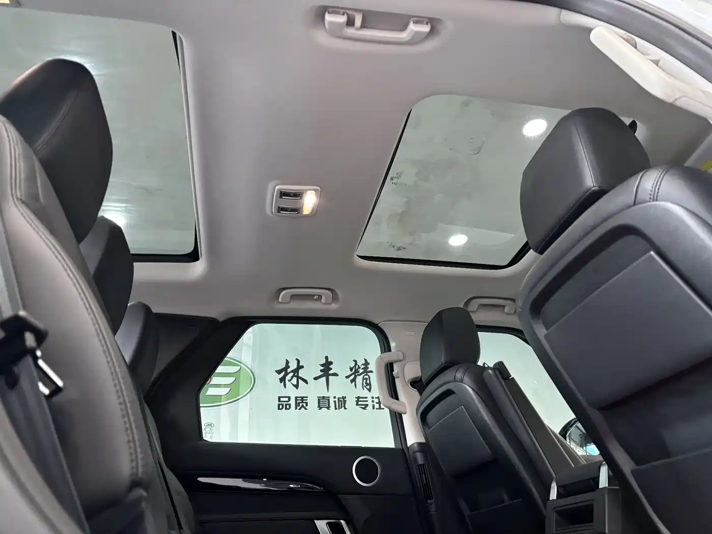 Land Rover Discovery 2017 3.0 SC V6 SE фото 28