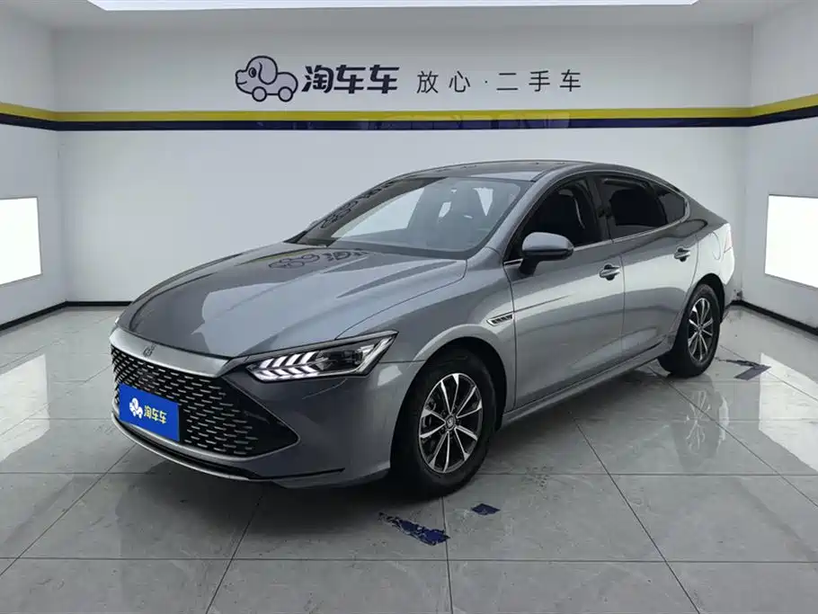 BYD Qin PLUS 2023 Champion Edition DM-i 55KM Leading