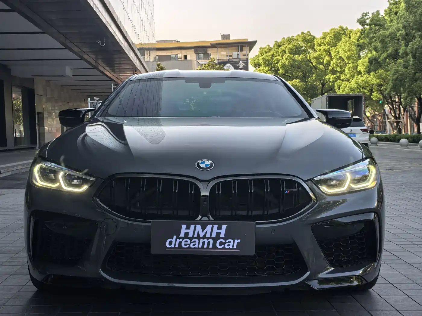 BMW M8 2020 M8 4-Door Coupe Thunder Edition фото 2