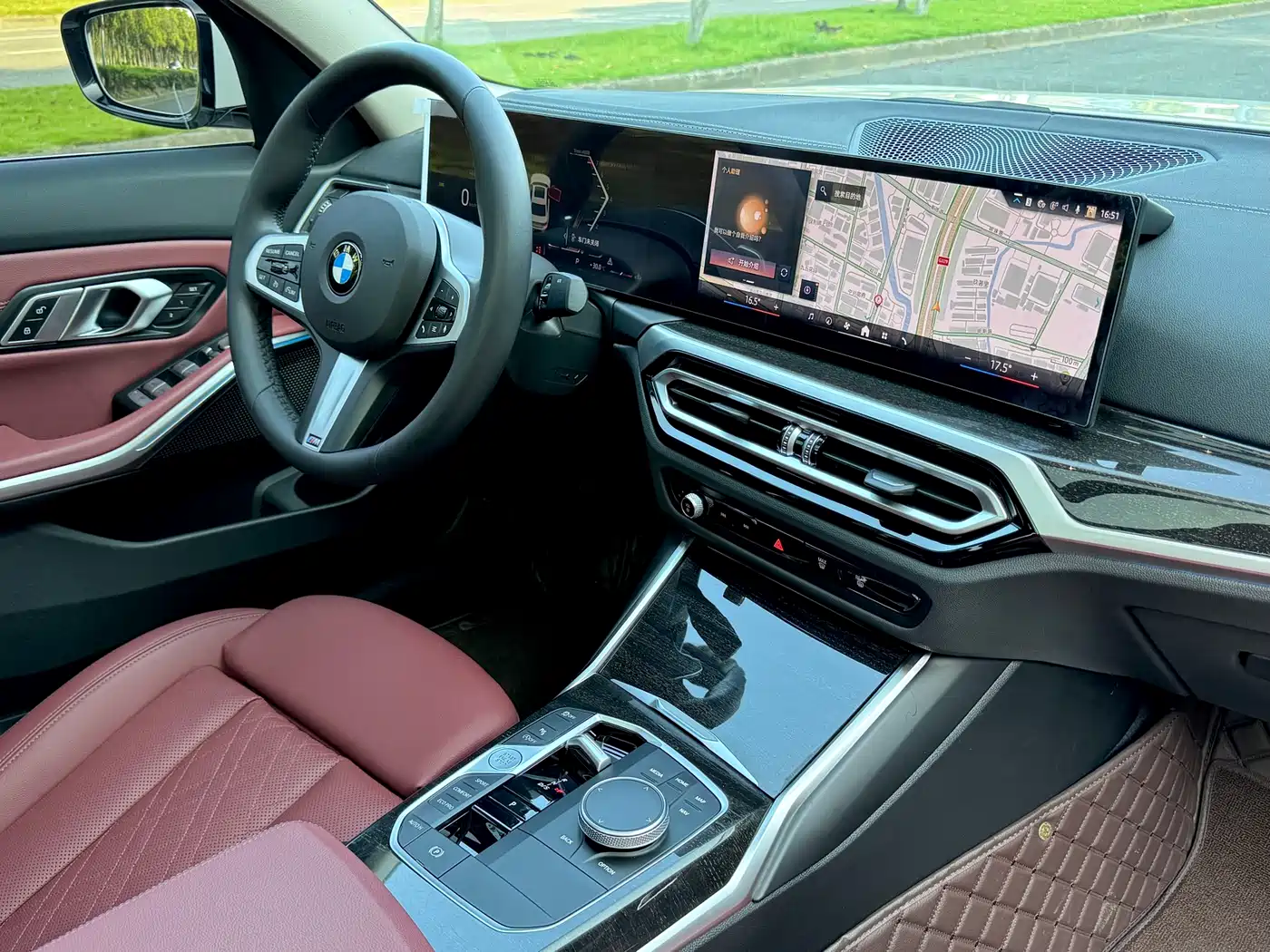 BMW 3 Series 2023 325Li M Sport Package фото 7