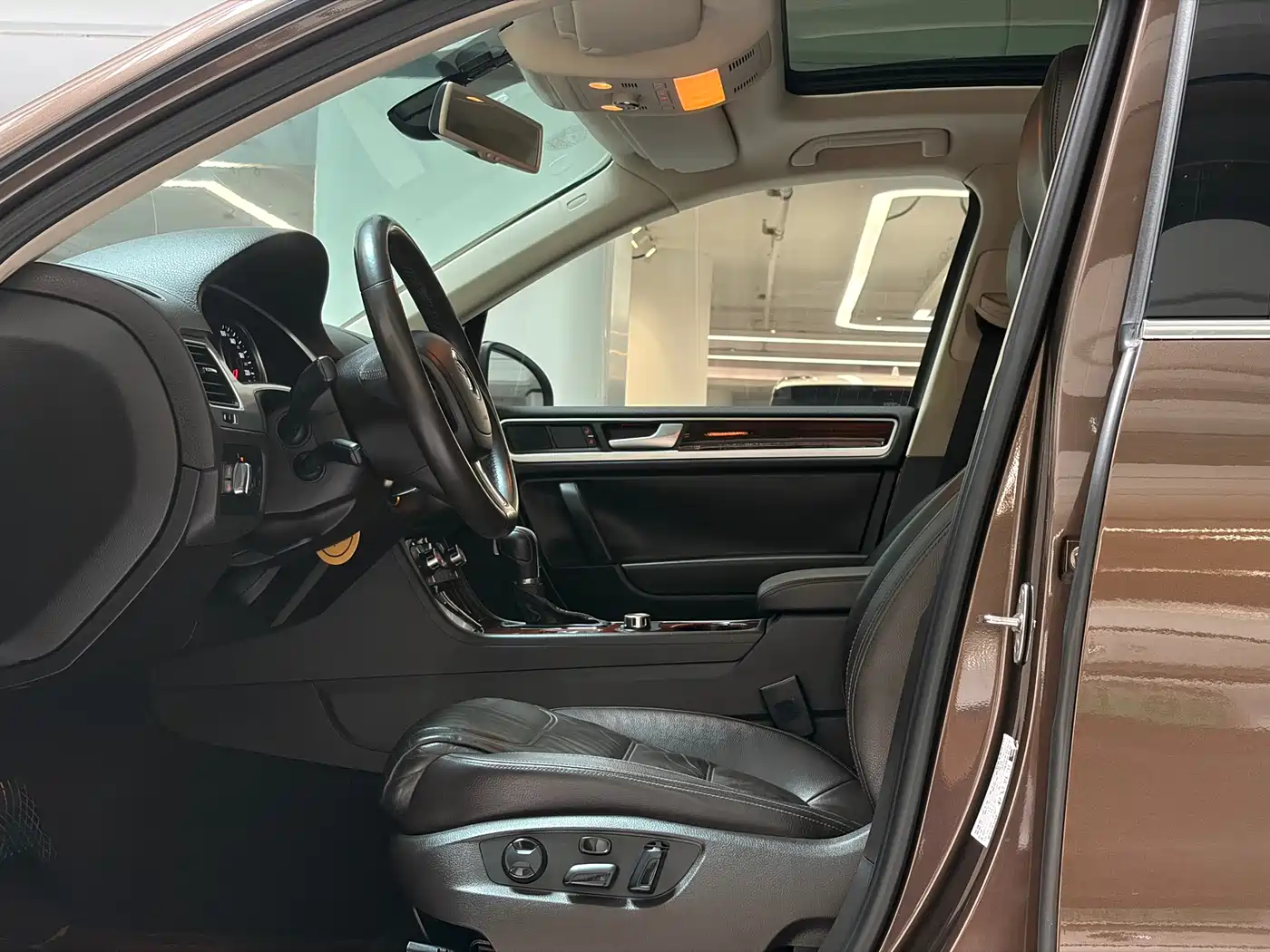 Volkswagen Touareg 2011 3.0TSI Standard фото 5