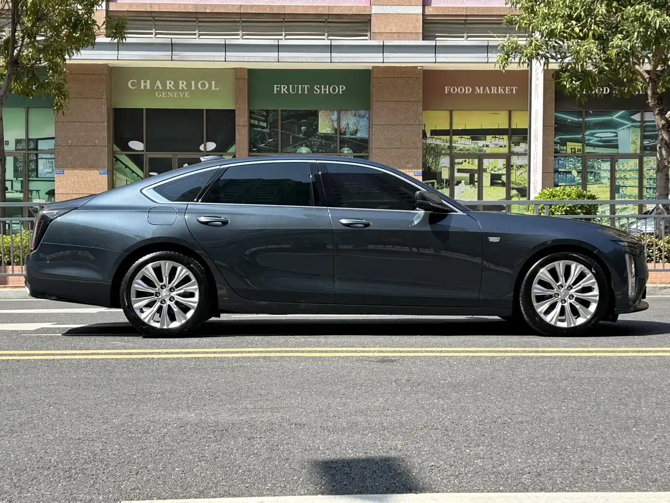 CADILLAC CT6