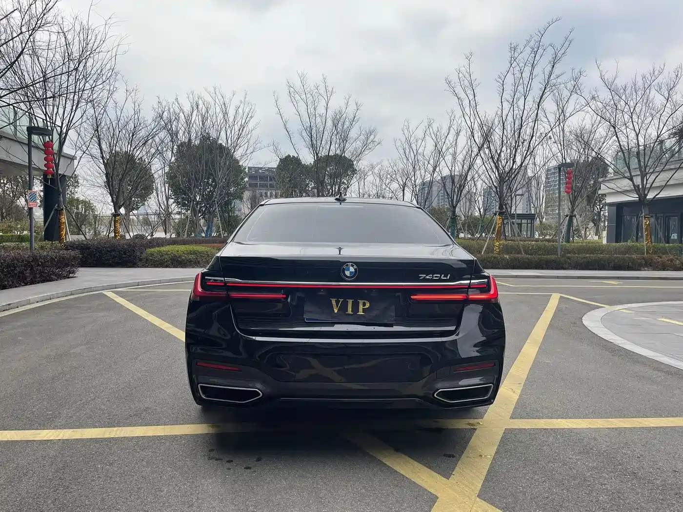 BMW 7 Series 2019 740Li Leading M Sport Package фото 8