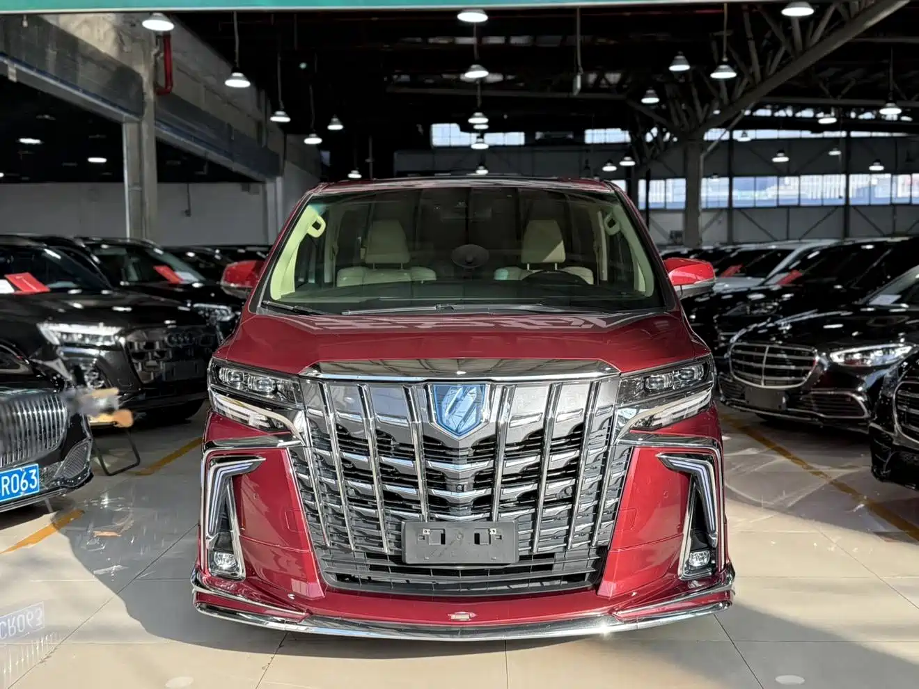 Toyota Alphard 2021 Hybrid 2.5L Premium фото 3