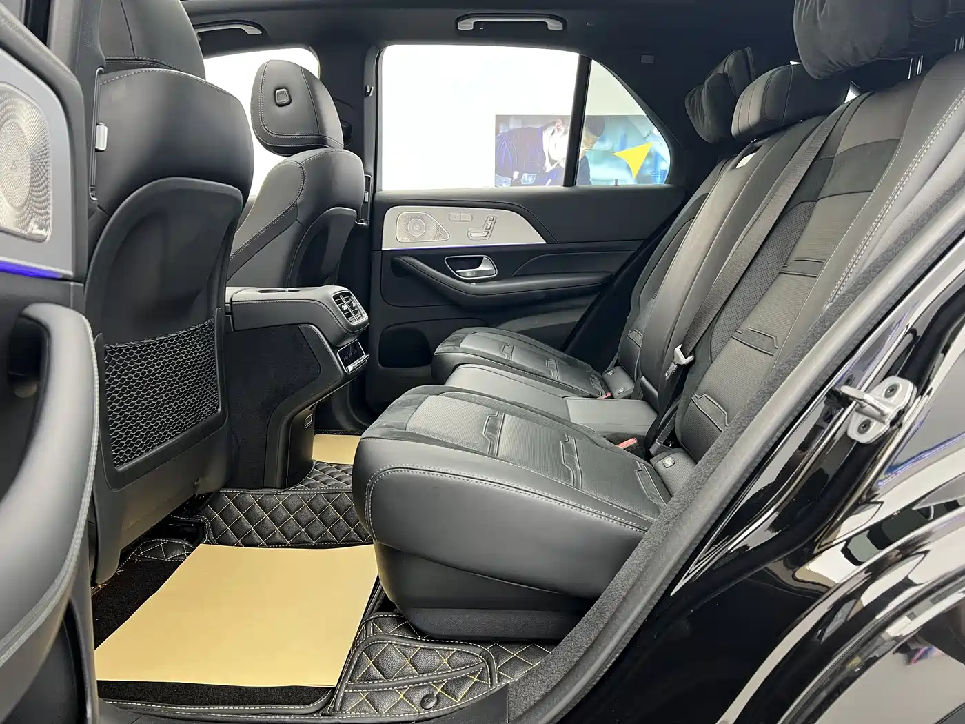 Mercedes-Benz GLE AMG 2023 AMG GLE 53 4MATIC+ фото 12
