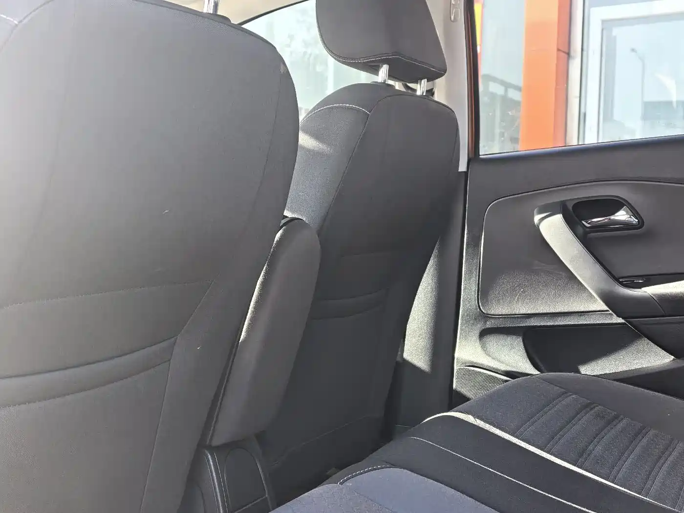 Volkswagen Polo 2018 1.5L Cross Polo Auto фото 7