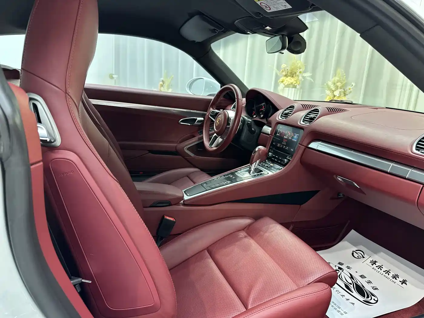 Porsche 718 2016 Cayman 2.0T фото 9