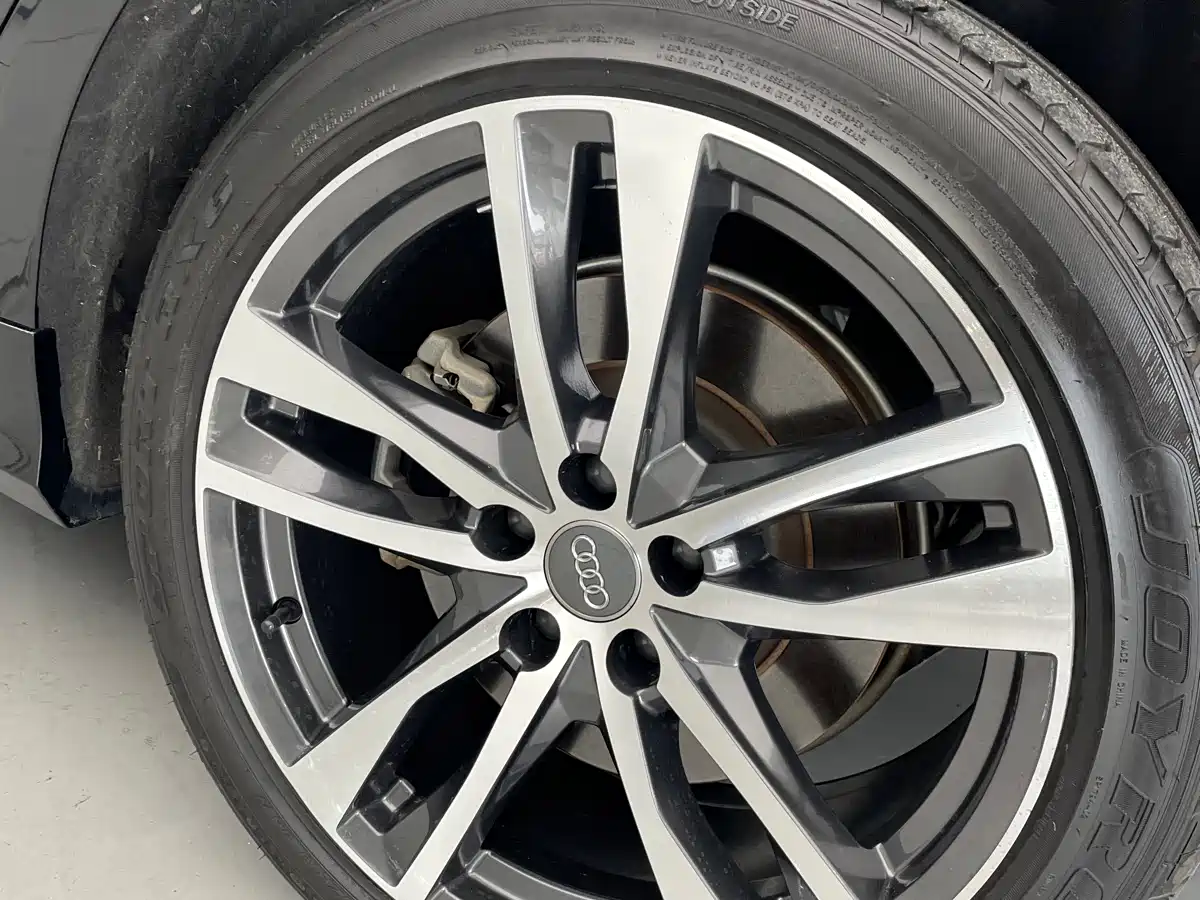 Audi A6L 2020 40 TFSI Luxury Dynamic фото 12