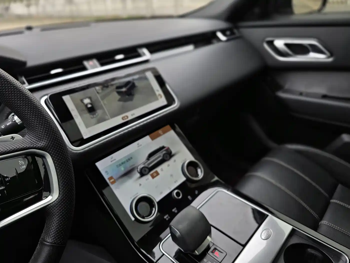 Land Rover Range Rover Velar 2022 250PS Golden Collector's Edition фото 11