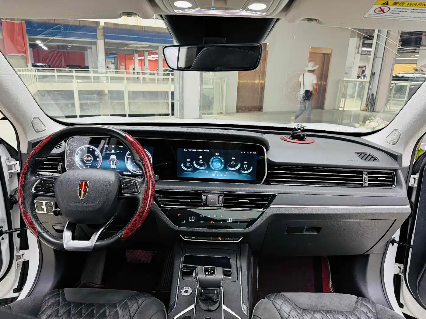 Hongqi HS5 2019 2.0T Smart Connect Joy Edition фото 4