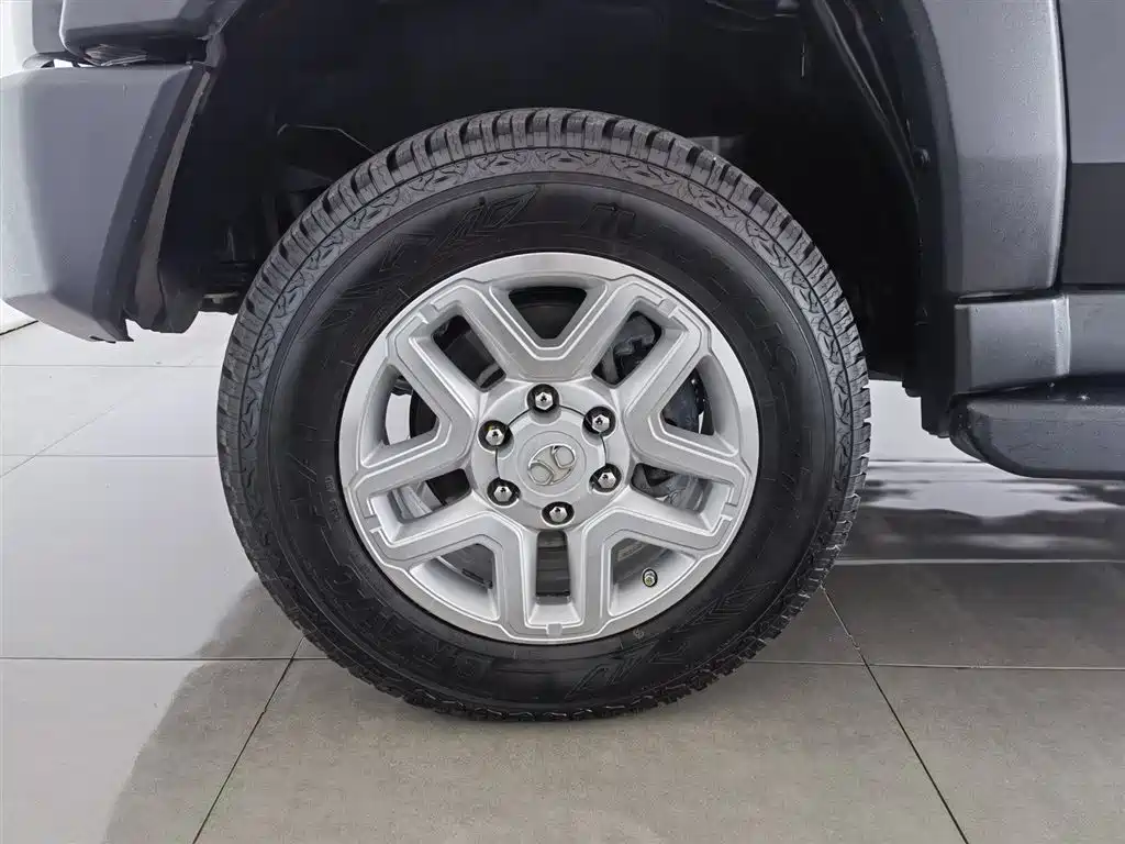 BAIC ORV Beijing Offroad BJ40 2016 Model 40L 2.0T Manual 4WD Premium фото 17