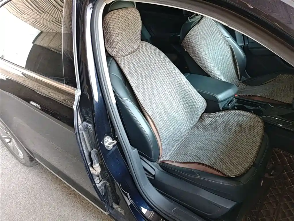 Volkswagen Passat 2019 Model 280TSI Business Edition China VI фото 25