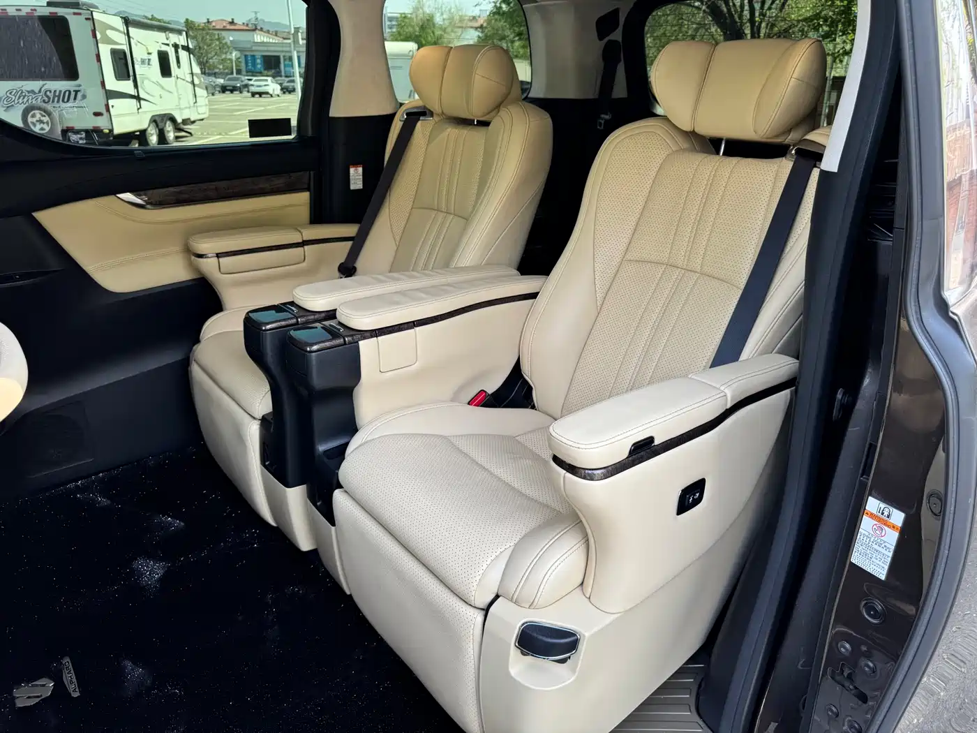 Toyota Alphard 2018 Facelift 3.5L Premium Edition фото 11