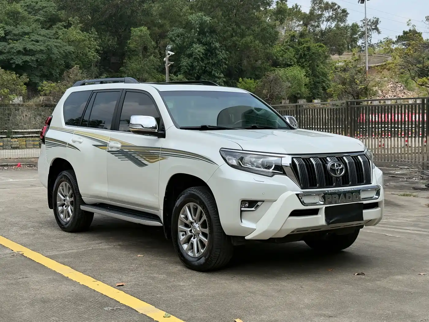 Toyota Prado 2018 3.5L Auto VX NAVI фото 2