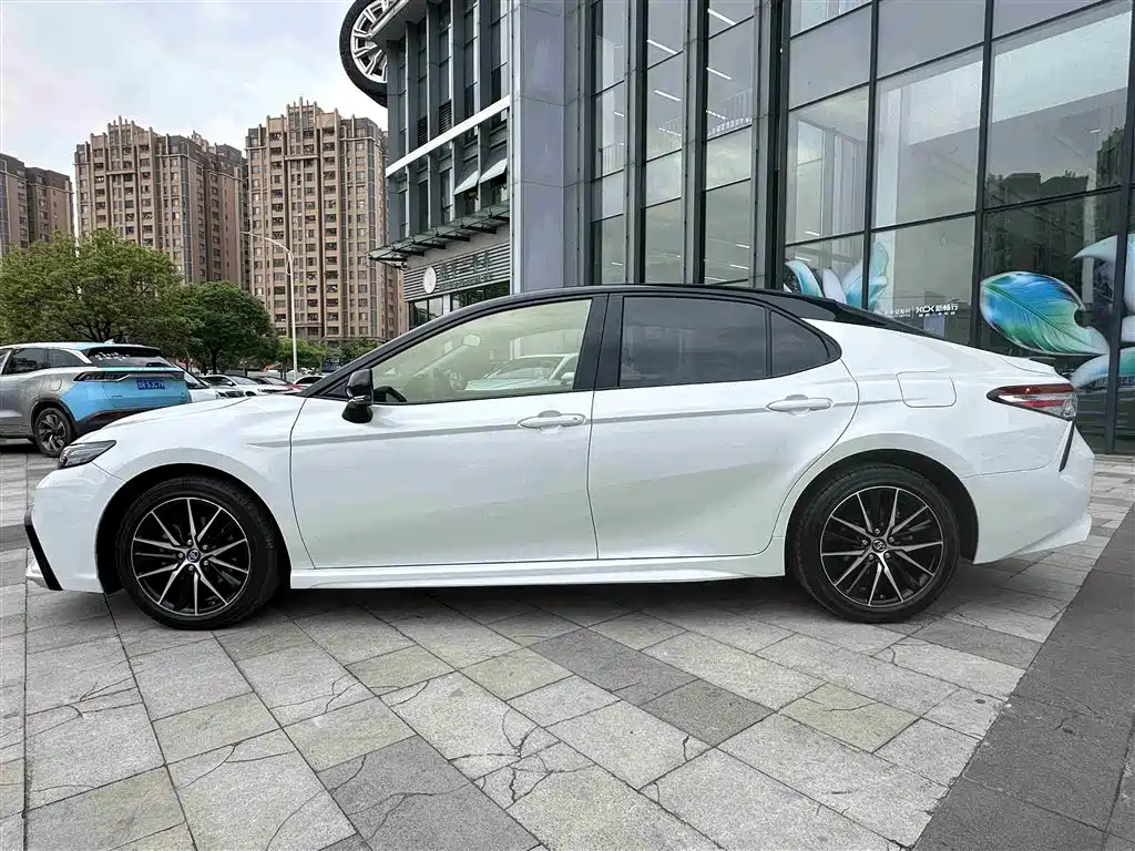 Toyota Camry 2021 2.0S Sporty Edition фото 3