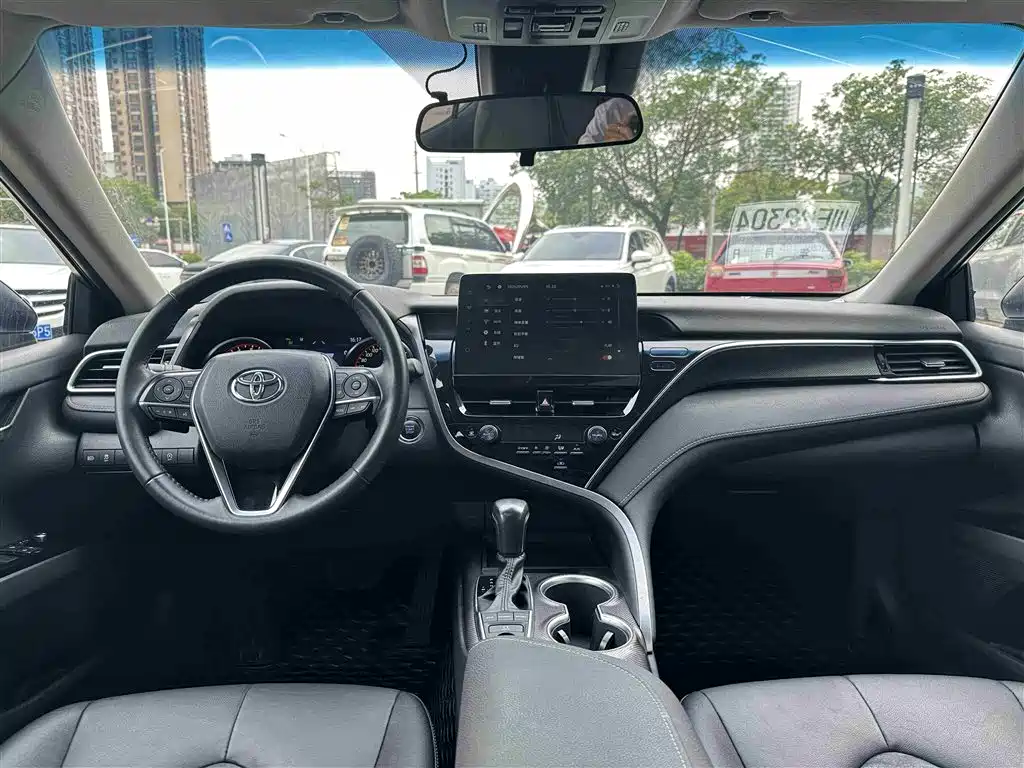Toyota Camry 2021 2.0S Sporty Edition фото 17