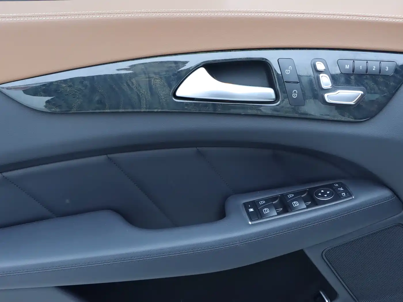 Mercedes-Benz CLS 2015 CLS 320 фото 11