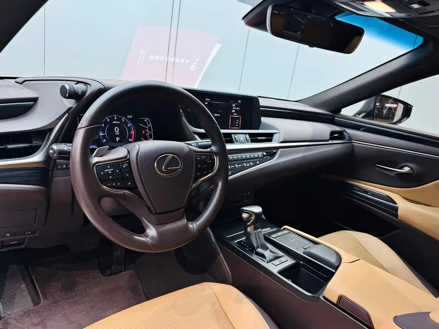 Lexus ES 2020 200 Excellence фото 8