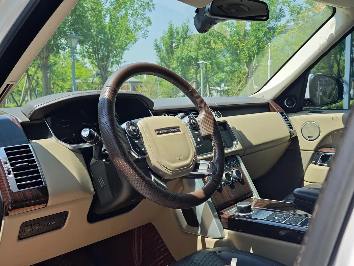 Land Rover Range Rover 2015 3.0 SC V6 Vogue фото 9