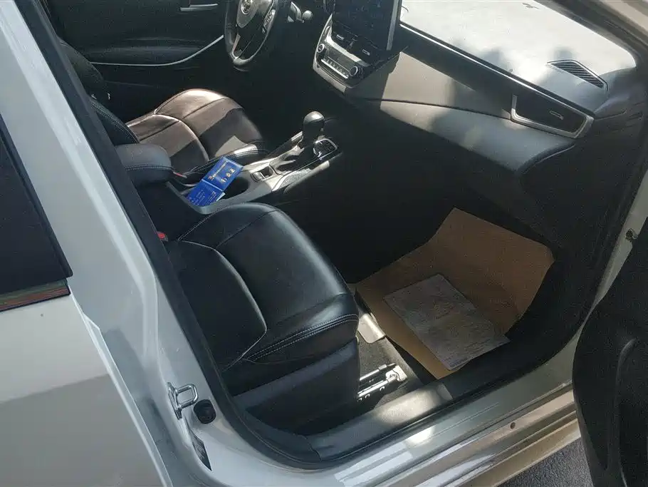 Toyota Levin 2019 Hybrid 1.8H E-CVT Luxury Edition China VI фото 8