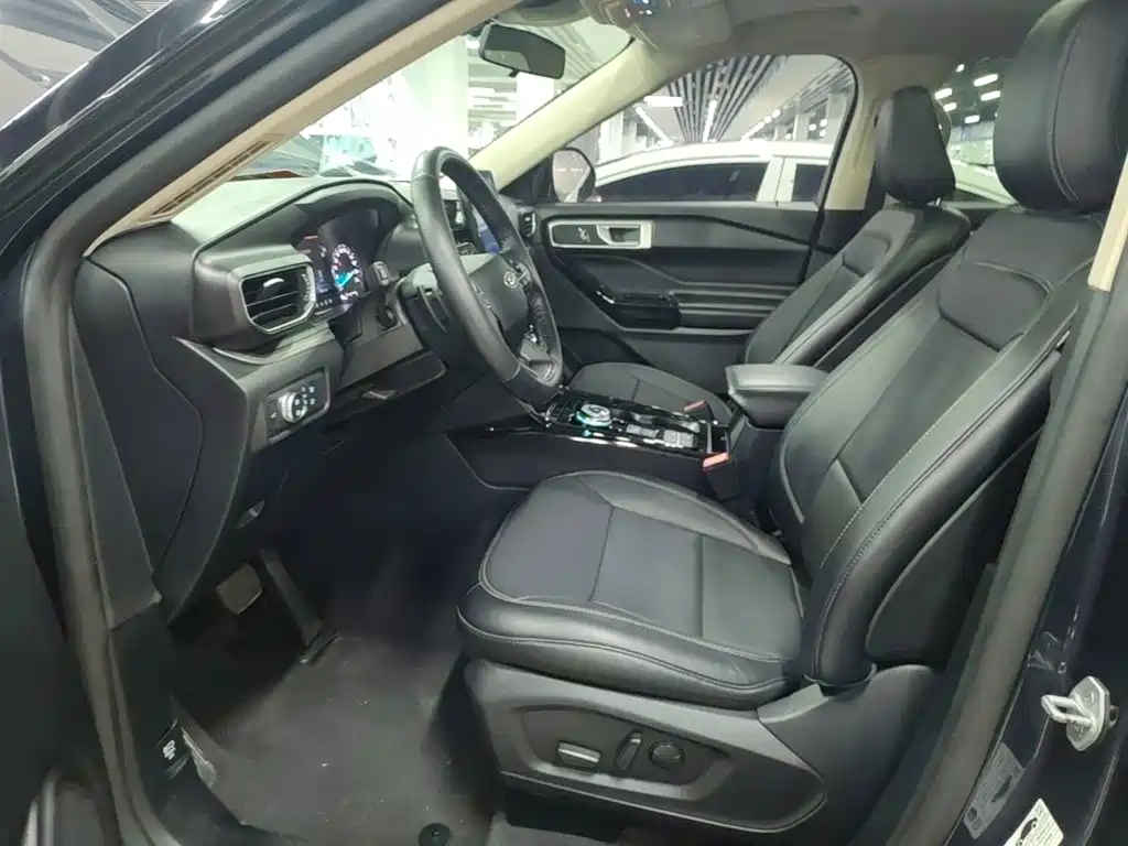 Ford Explorer 2021 2020 EcoBoost 285 RWD Trend Edition 6-Seater