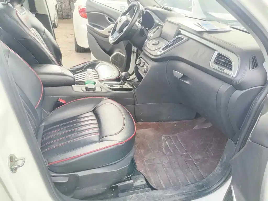 Soueast DX7 2016 2015 1.5T Automatic Luxury