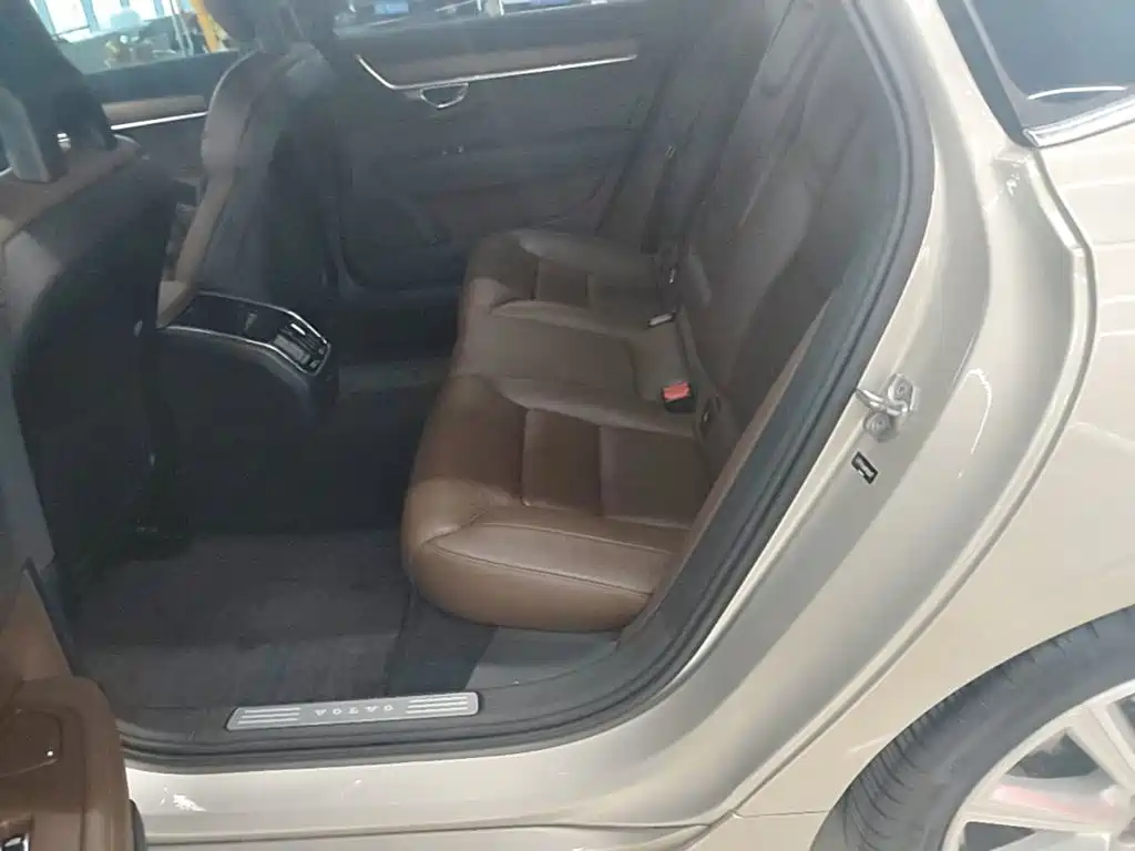 Volvo S90 2017 2017 T5 R-Design