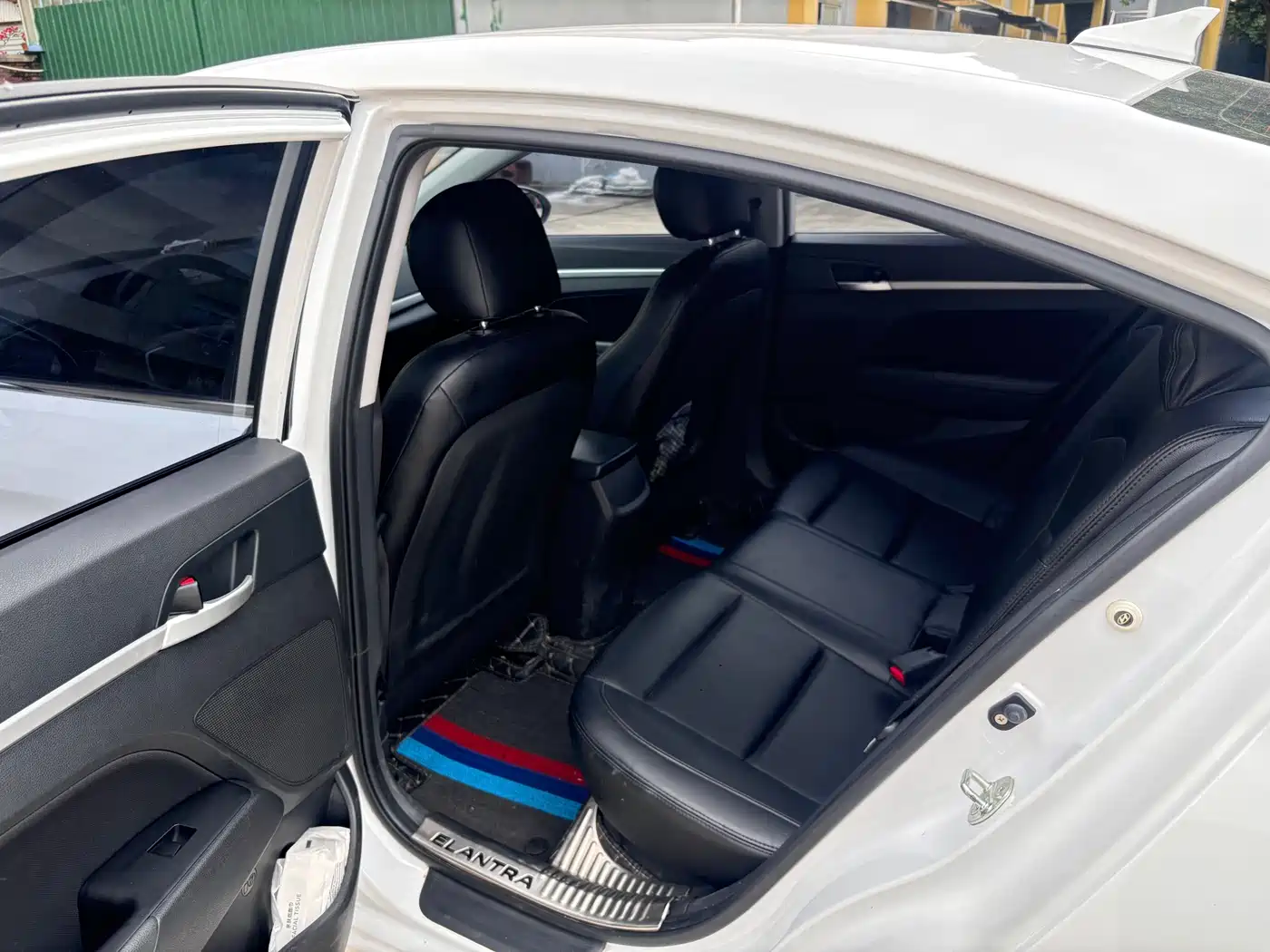 Hyundai Elantra 2018 1.6L Automatic 15th Anniversary Special Edition фото 5