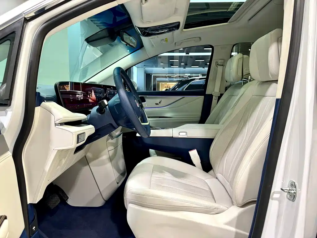 Buick GL8 New Energy 2025 2024 Landglory Luxury Edition 7-Seater