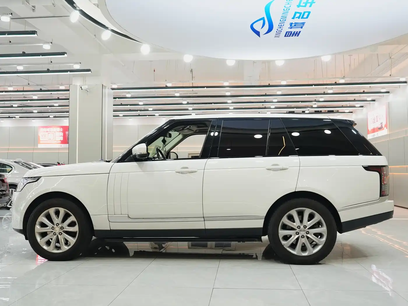 Land Rover Range Rover 2015 3.0 SC V6 Vogue фото 4