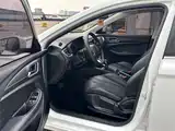 Фото 4 - Roewe i5