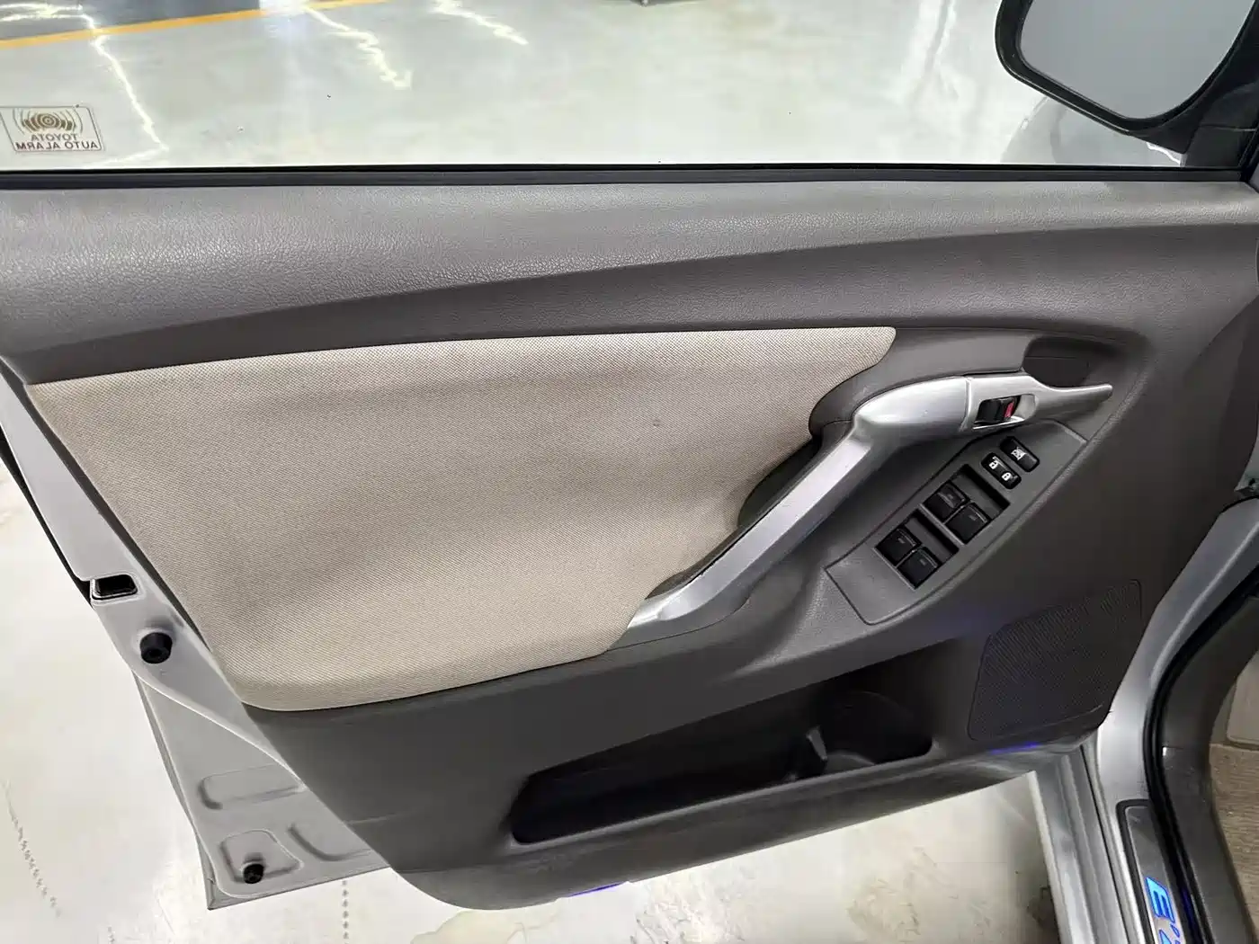 Toyota E'Z 2012 180G CVT Comfort Multi-function Edition фото 14
