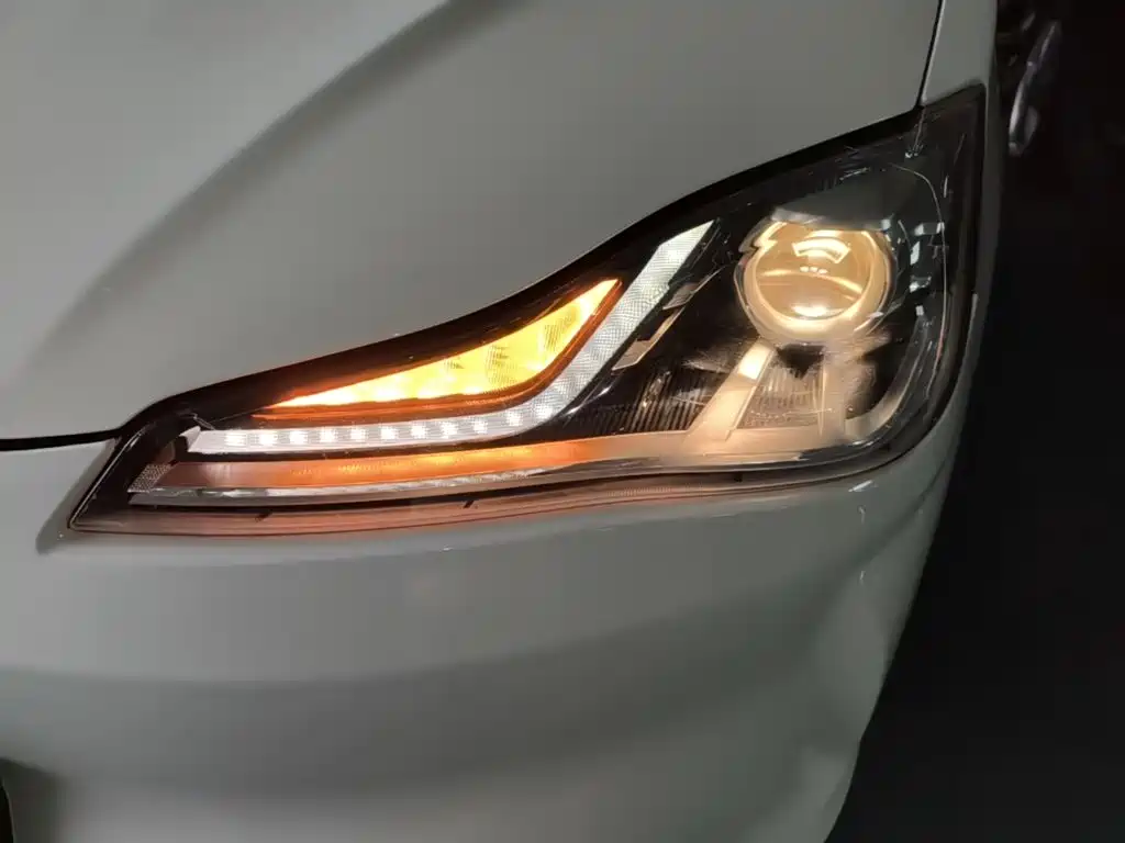 Nezha Auto Nezha V 2023 2022 Tide 300 Lite Ternary Lithium