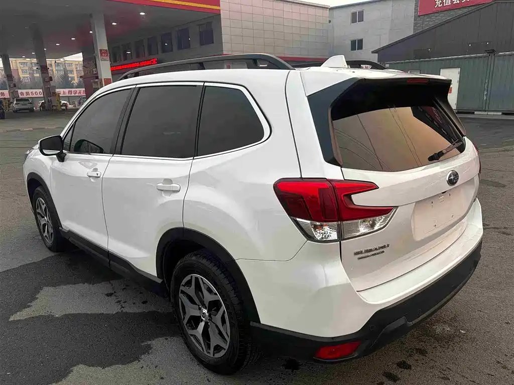 SUBARU FORESTER