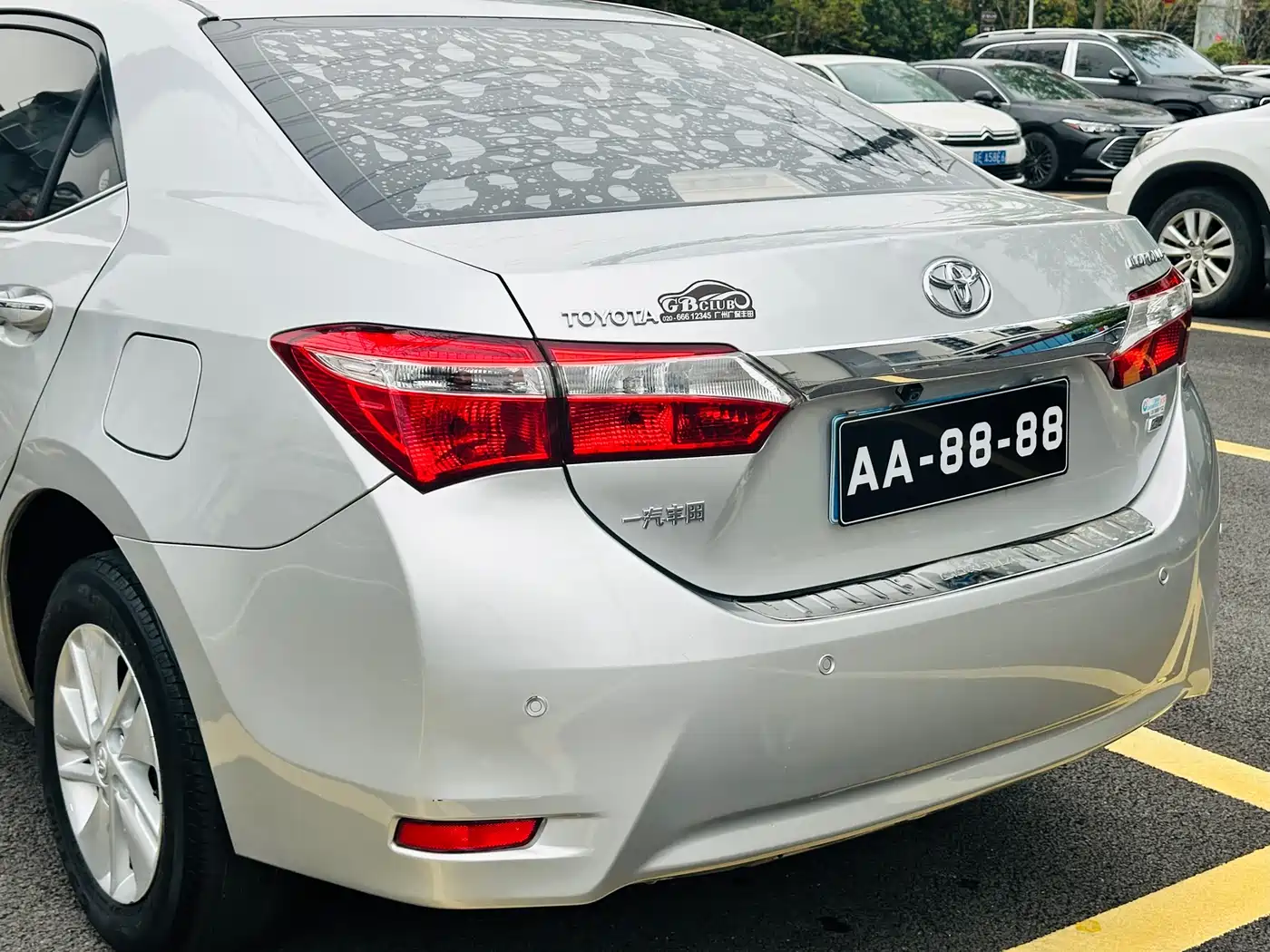 Toyota Corolla 2014 1.6L CVT GL фото 13